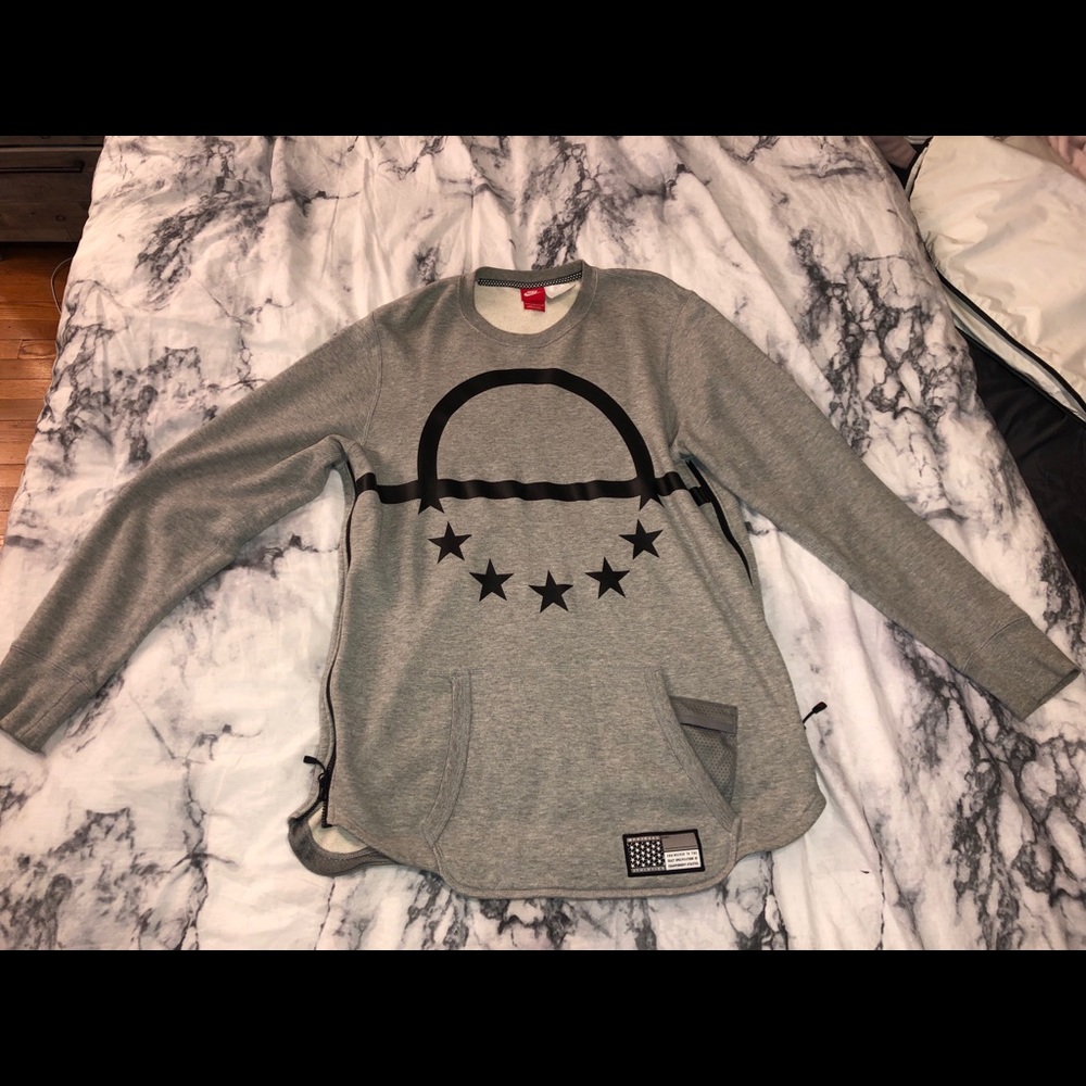 Nike sweater